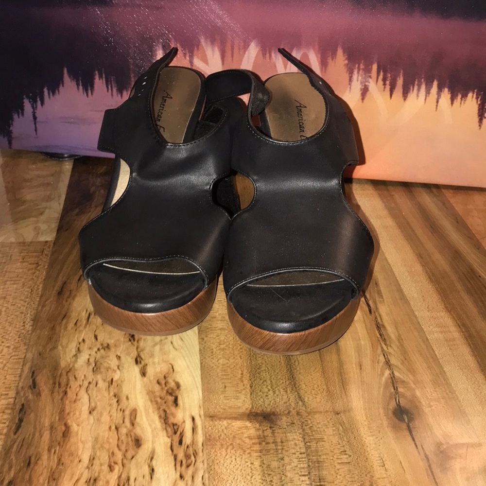 Black and Tan wedges